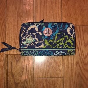 Vera Bradley lock wallet